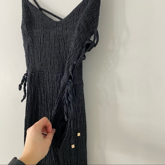 Line & Dot Strappy Linen Jumpsuit - Picture 7 of 15